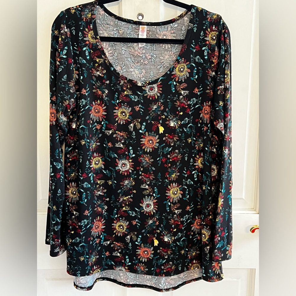 Lularoe Lynnae Top